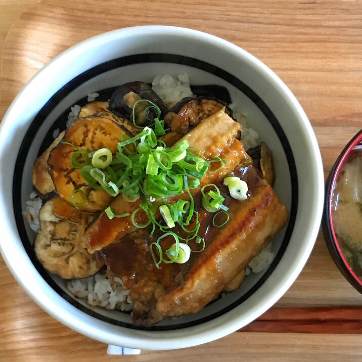 秋刀魚と茄子の蒲焼丼